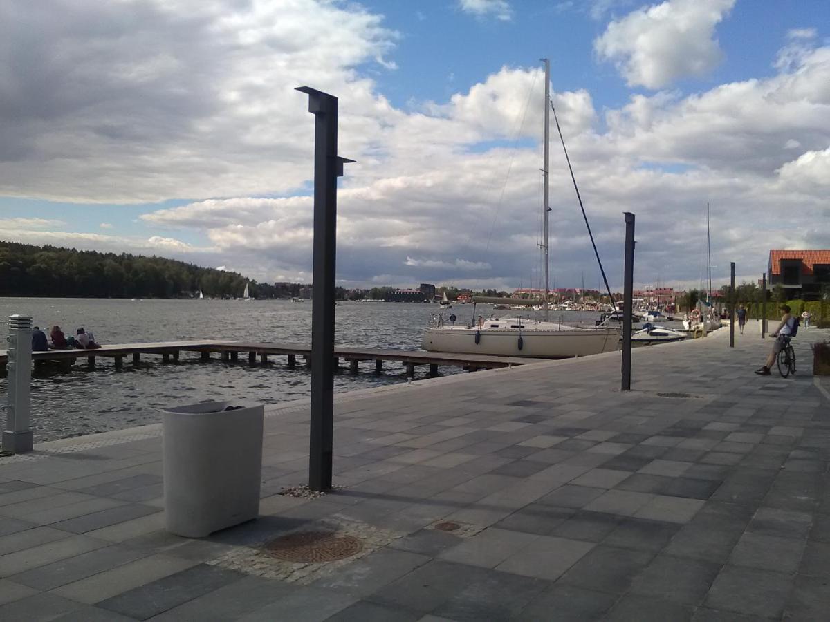 Kameralny Domek Drewniany Letniskowy W Mikolajkach Mikołajki Exteriör bild